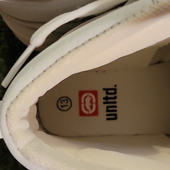 Unltd. White unisex sneakers size 13. - Picture 4 of 7
